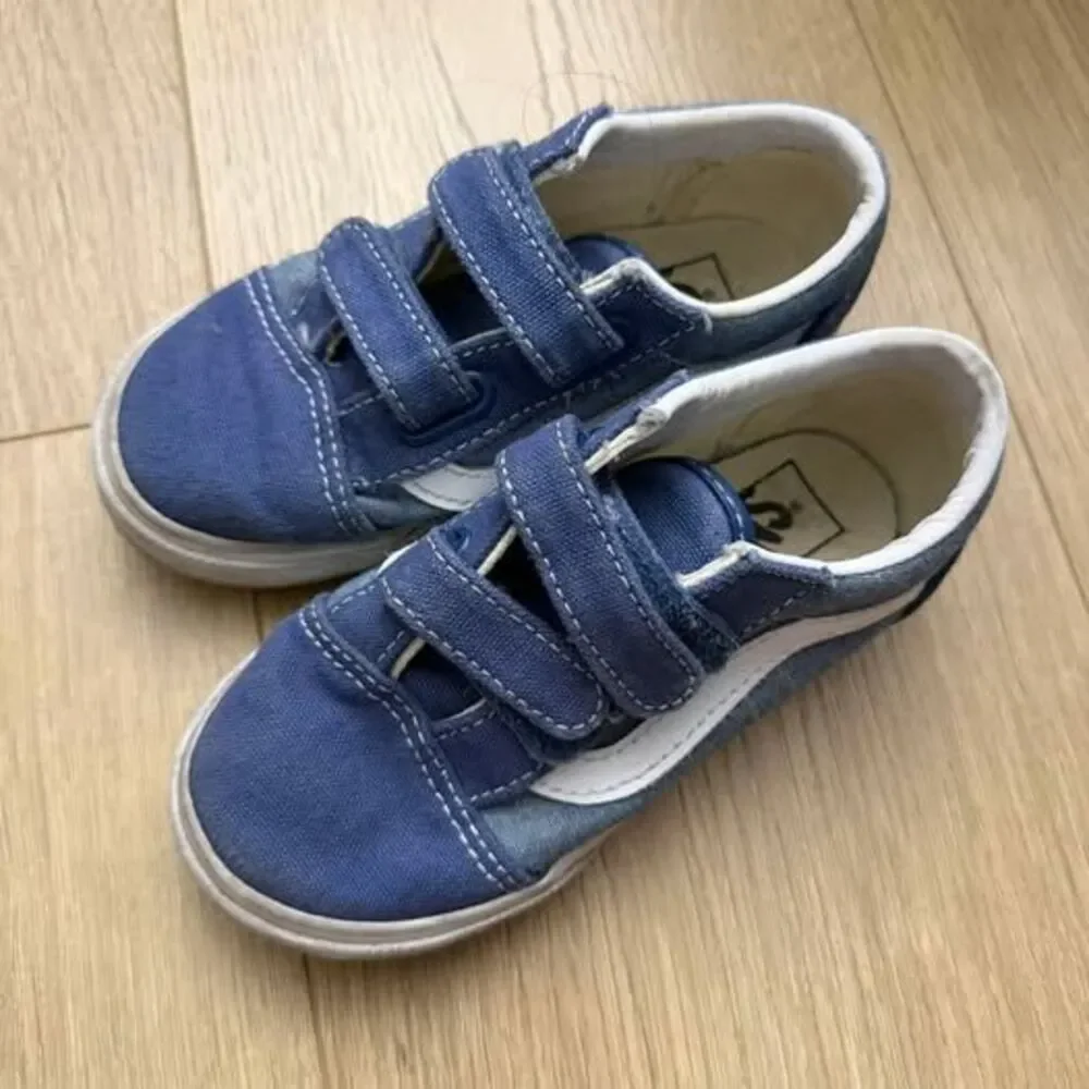 Vans Toddler Old Skool V Blue Denim Sneakers size 9c